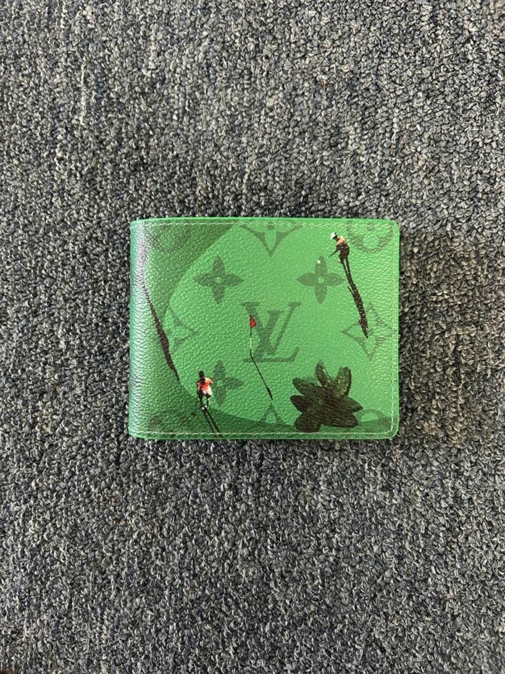 Louis Vuitton Golf Green Bifold Wallet - Picture 2 of 4
